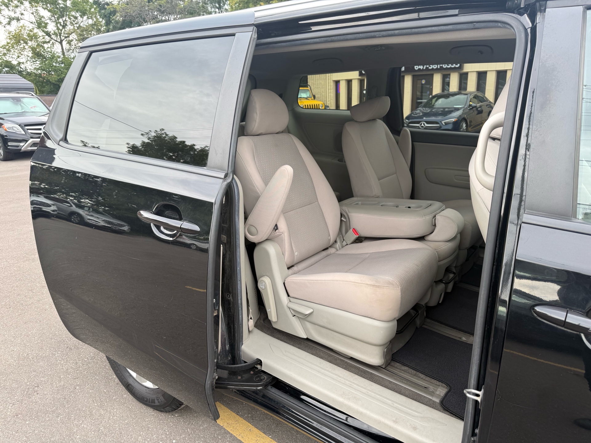 /carage/2017-Kia-Sedona-45338258321244584.jpg