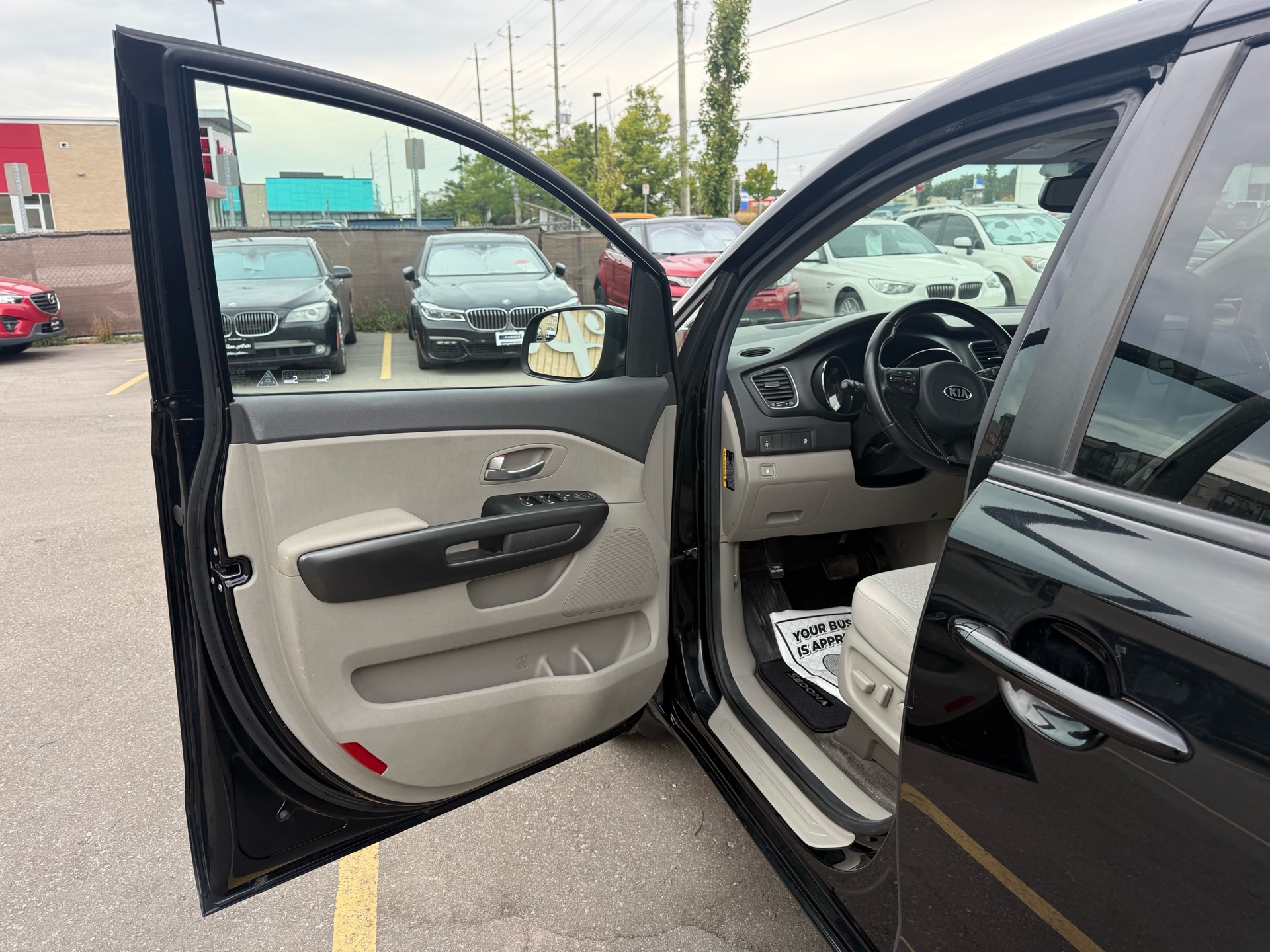 /carage/2017-Kia-Sedona-904392437167499.jpg