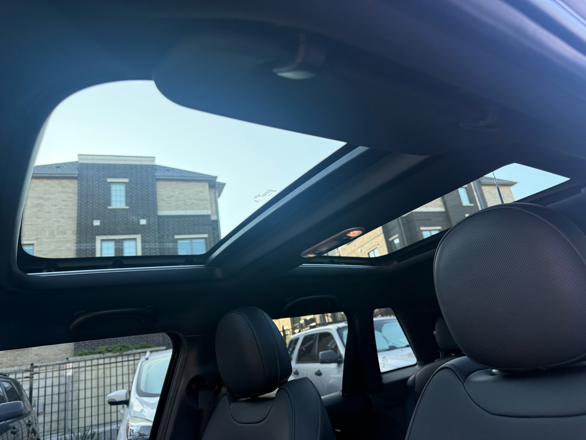 /carage/2017-MINI-Cooper5-14024659596956623.jpg