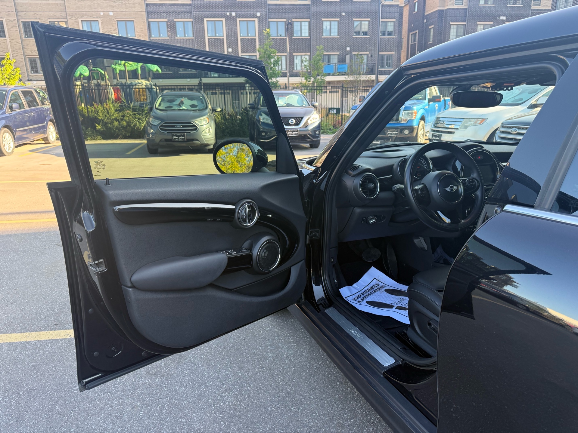 /carage/2017-MINI-Cooper5-41216696155669785.jpg