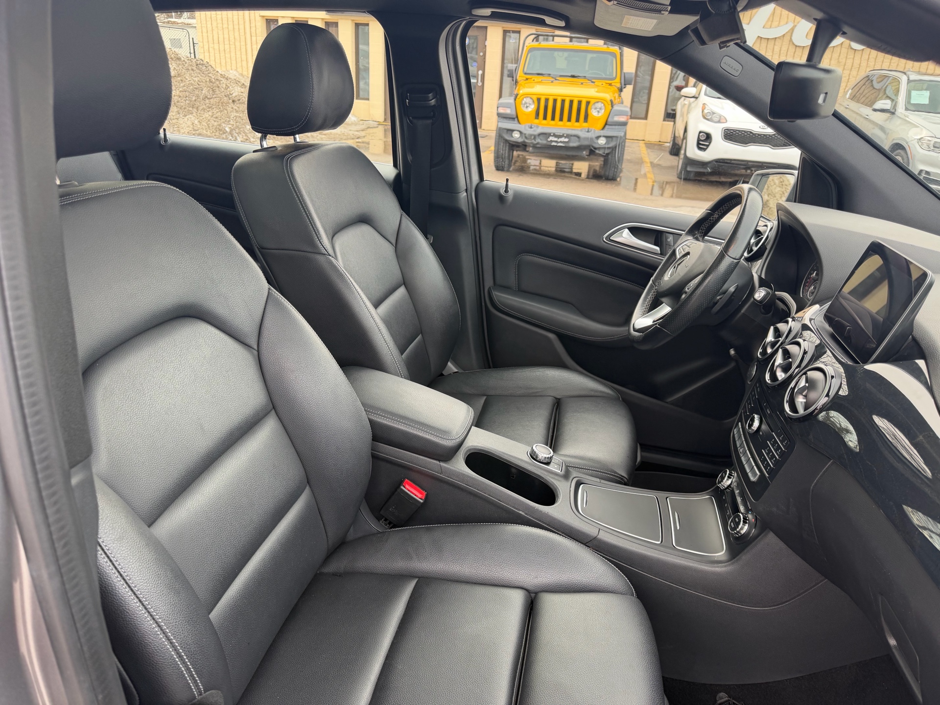 /carage/2017-Mercedes-Benz-B-Class-4536424243102535.jpg