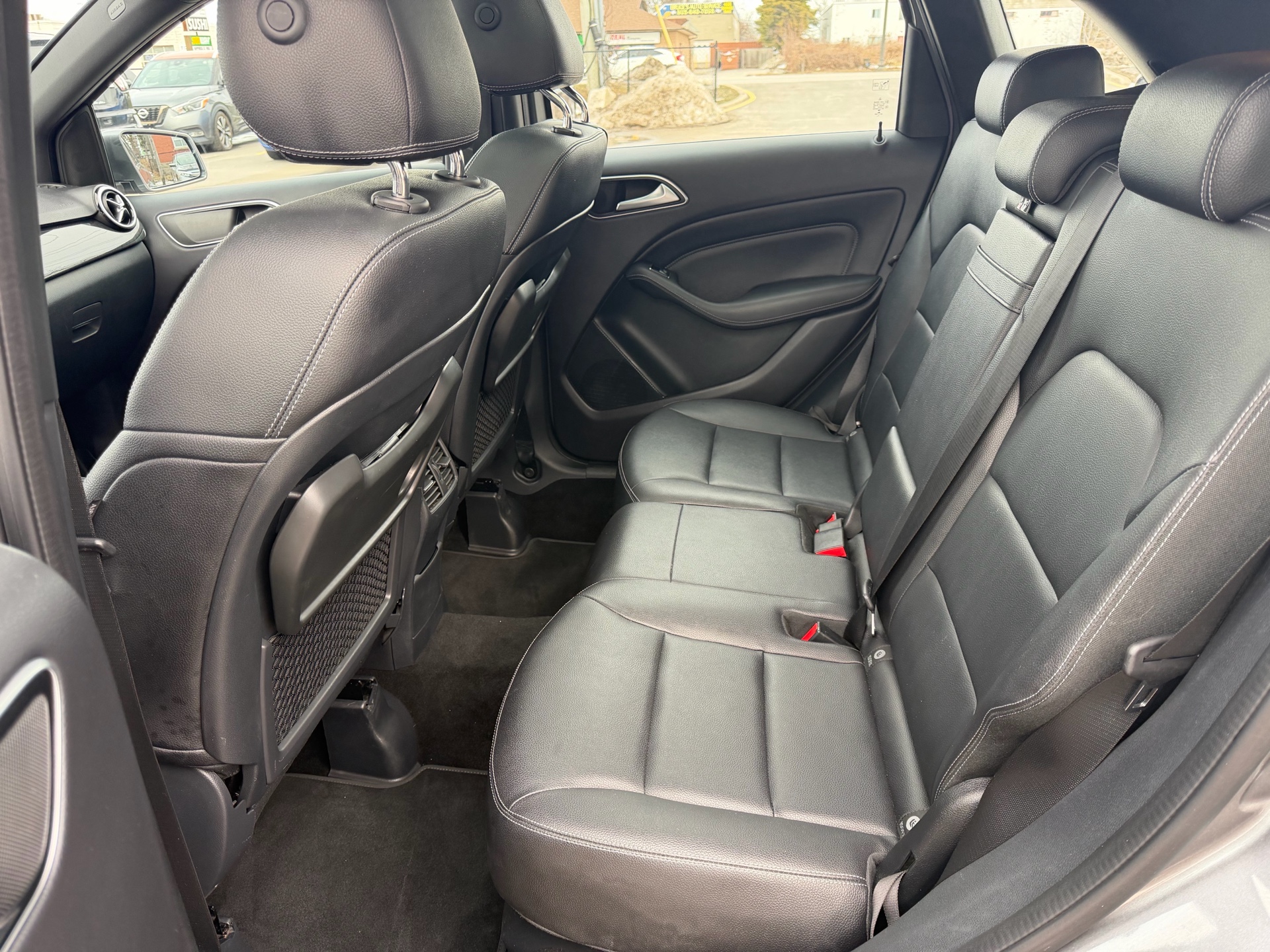 /carage/2017-Mercedes-Benz-B-Class-48112244646877333.jpg