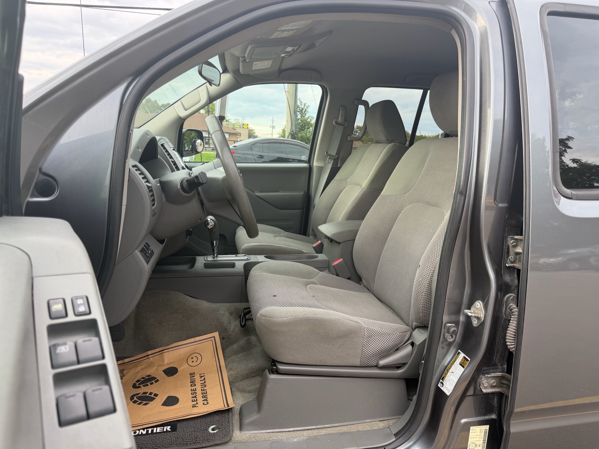/carage/2017-Nissan-Frontier-44888630047647715.jpg