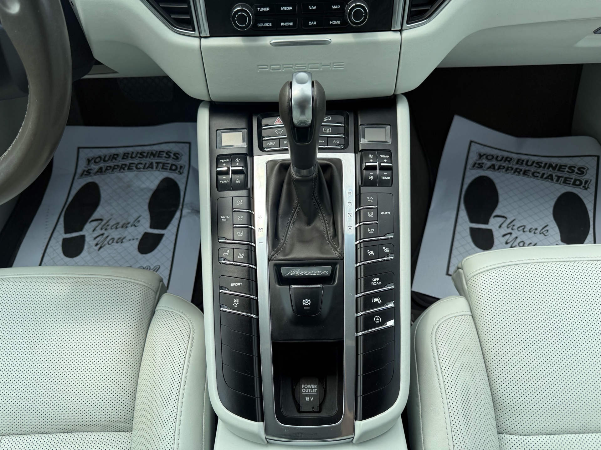 /carage/2017-Porsche-Macan-0509480767996735.jpg