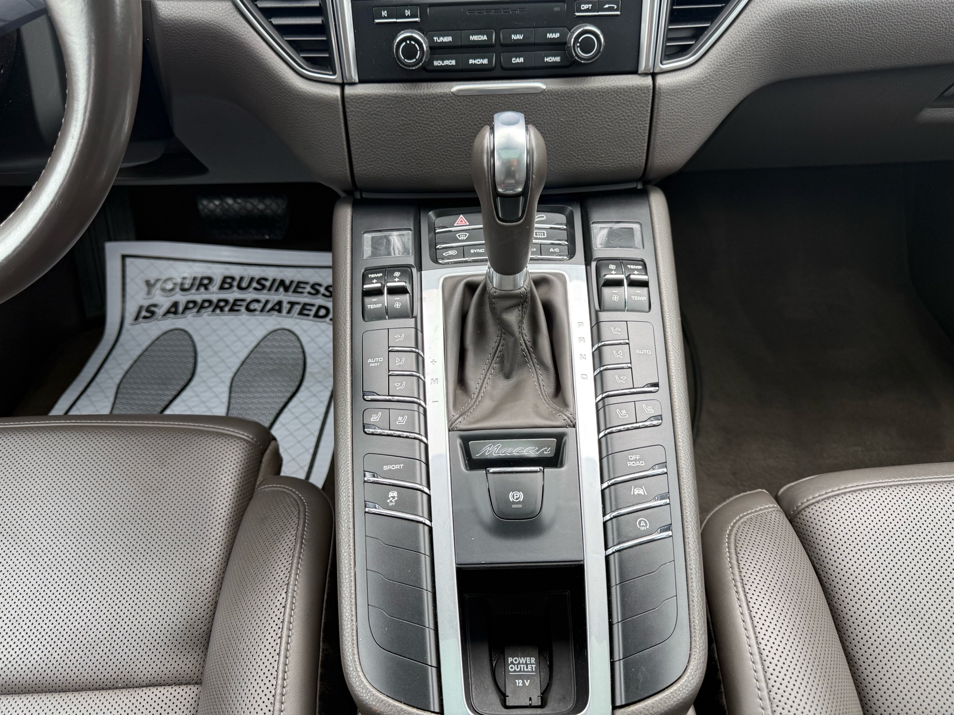 /carage/2017-Porsche-Macan-12595733644222662.jpg