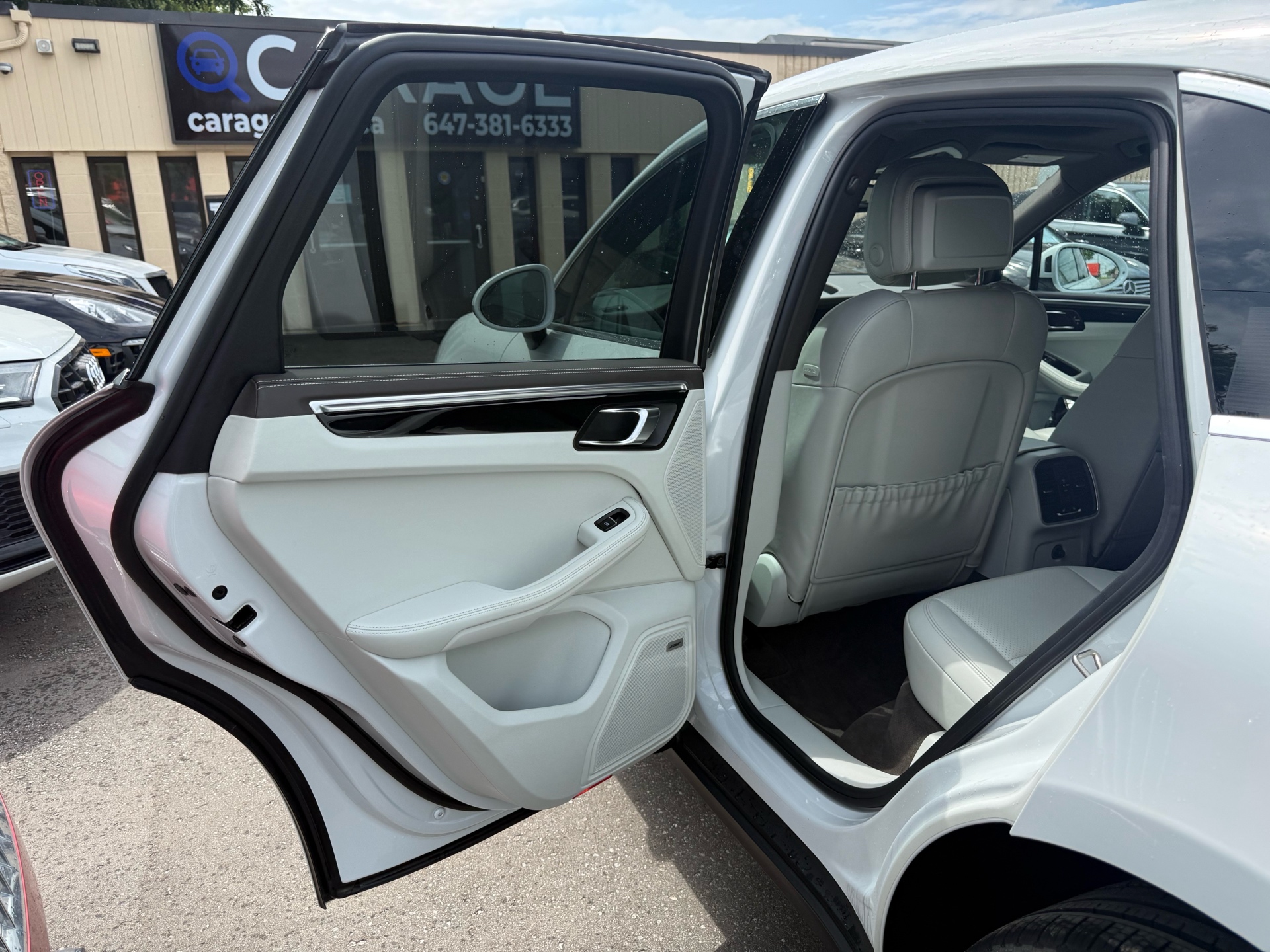 /carage/2017-Porsche-Macan-7335901279456916.jpg