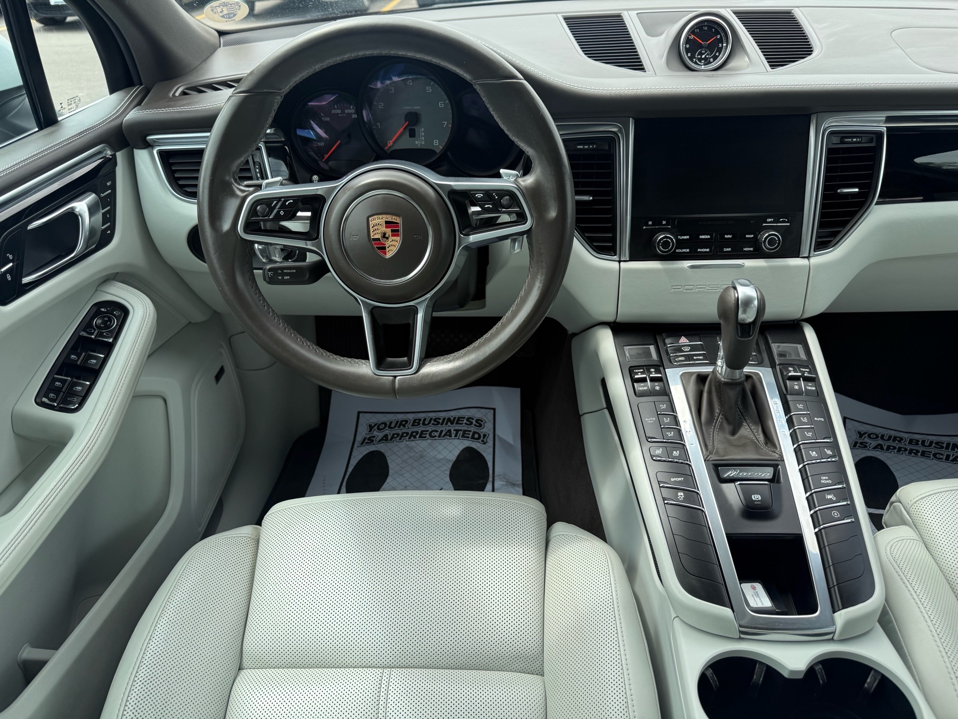 /carage/2017-Porsche-Macan-7359748658579273.jpg