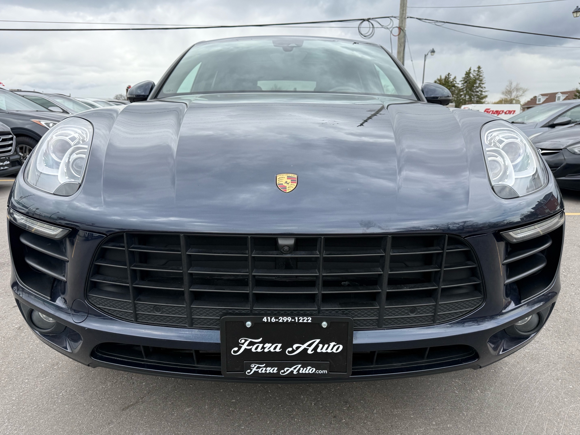 /carage/2017-Porsche-Macan-8419554105288074.jpg
