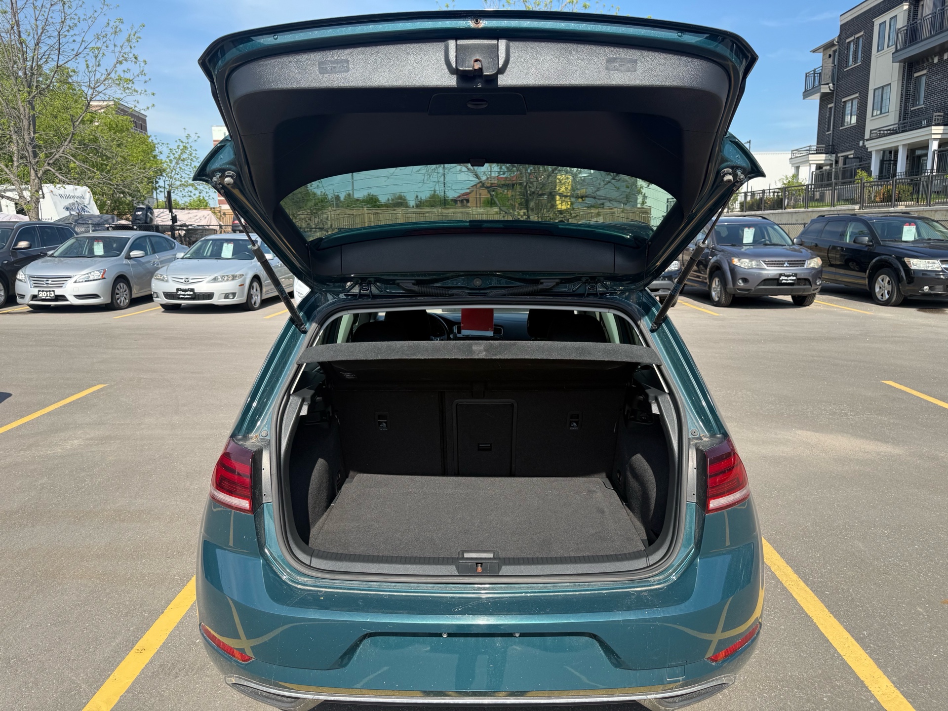 /carage/2017-Volkswagen-E-Golf-8166912144510865.jpg