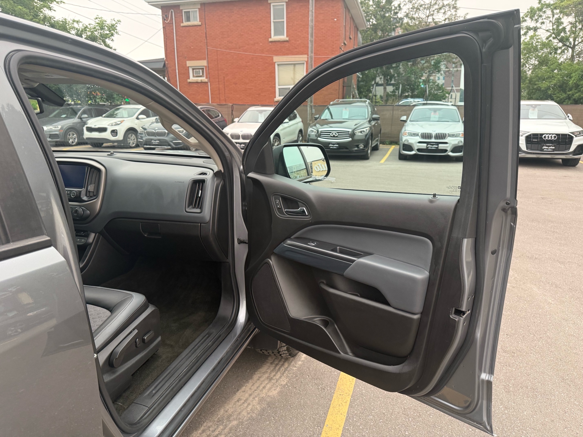 /carage/2018-Chevrolet-Colorado-32202902872264527.jpg