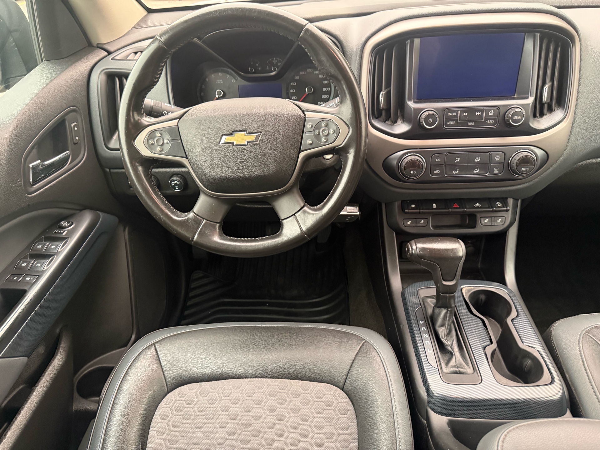 /carage/2018-Chevrolet-Colorado-8197256284658123.jpg