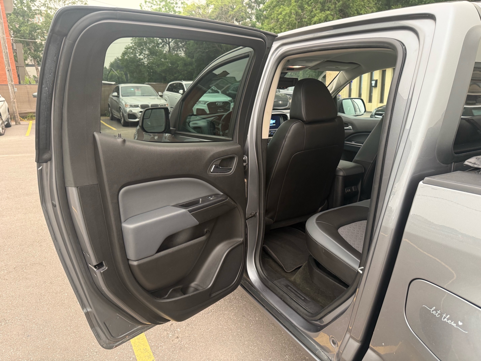 /carage/2018-Chevrolet-Colorado-9680799680165251.jpg