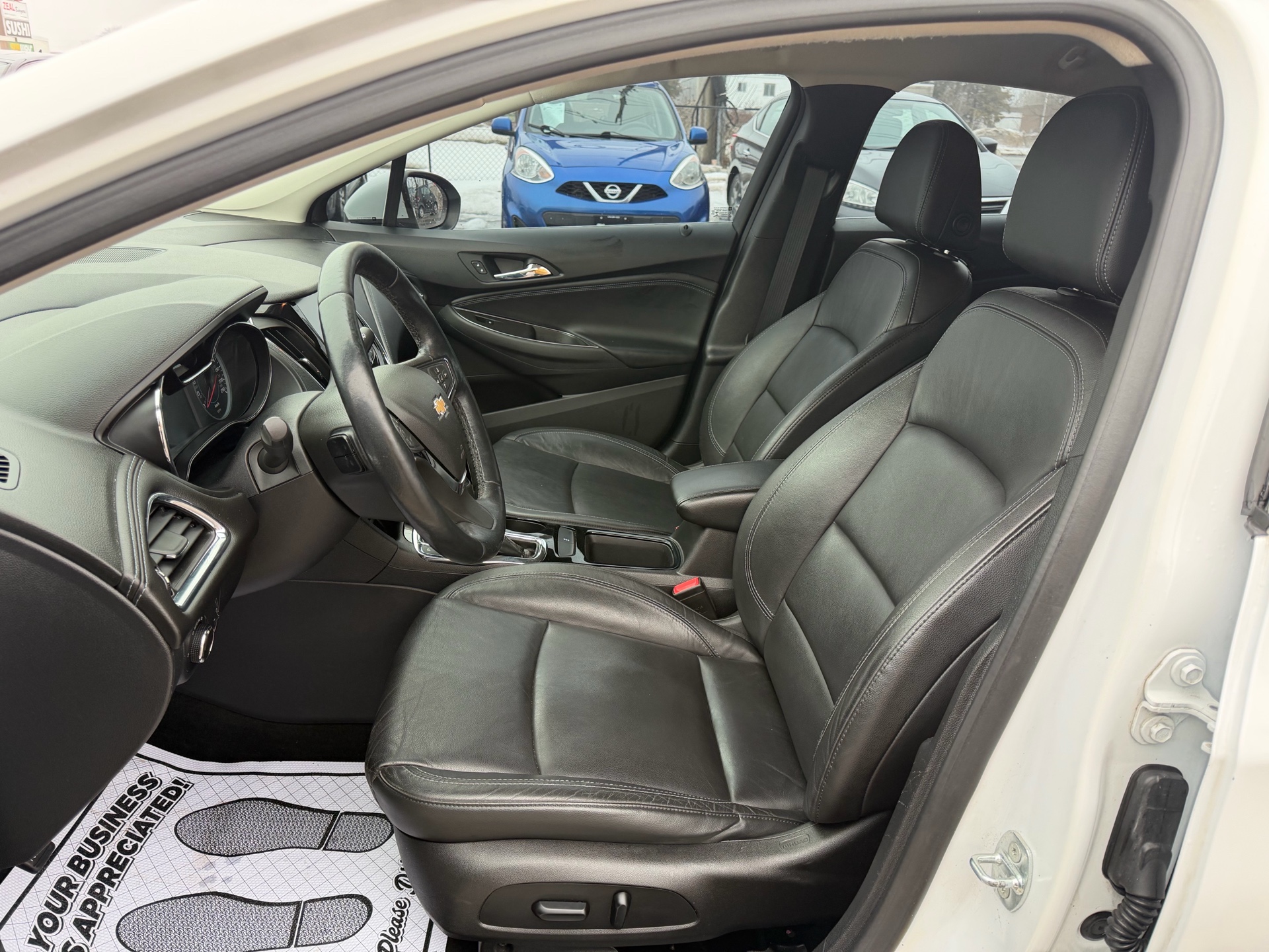 /carage/2018-Chevrolet-Cruze-18639482676086305.jpg