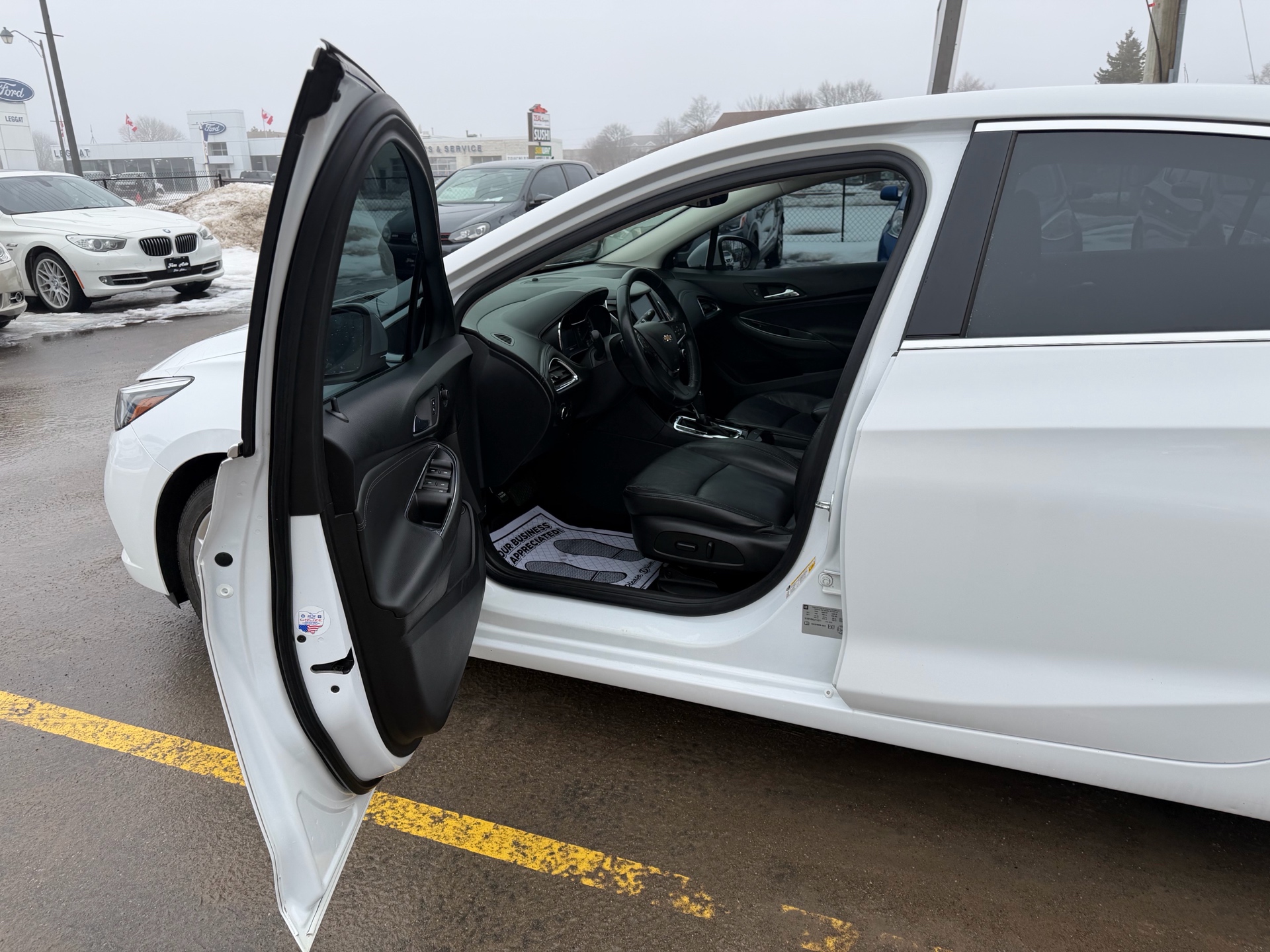 /carage/2018-Chevrolet-Cruze-40066842018597715.jpg