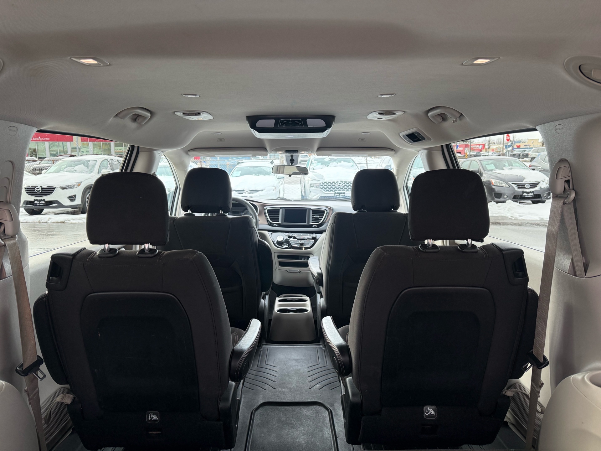 /carage/2018-Chrysler-Pacifica-1369959796469411.jpg