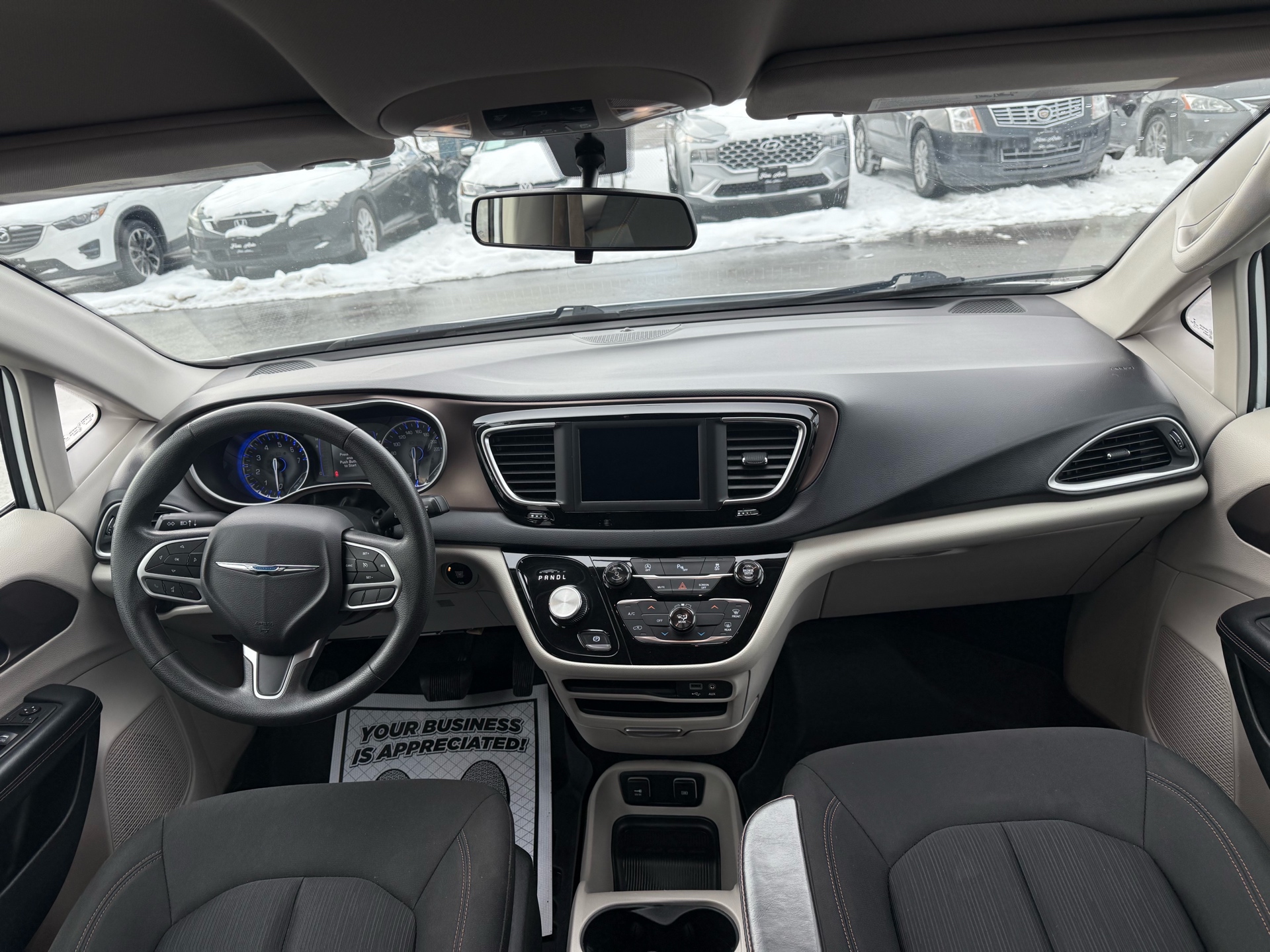 /carage/2018-Chrysler-Pacifica-6129714925987417.jpg