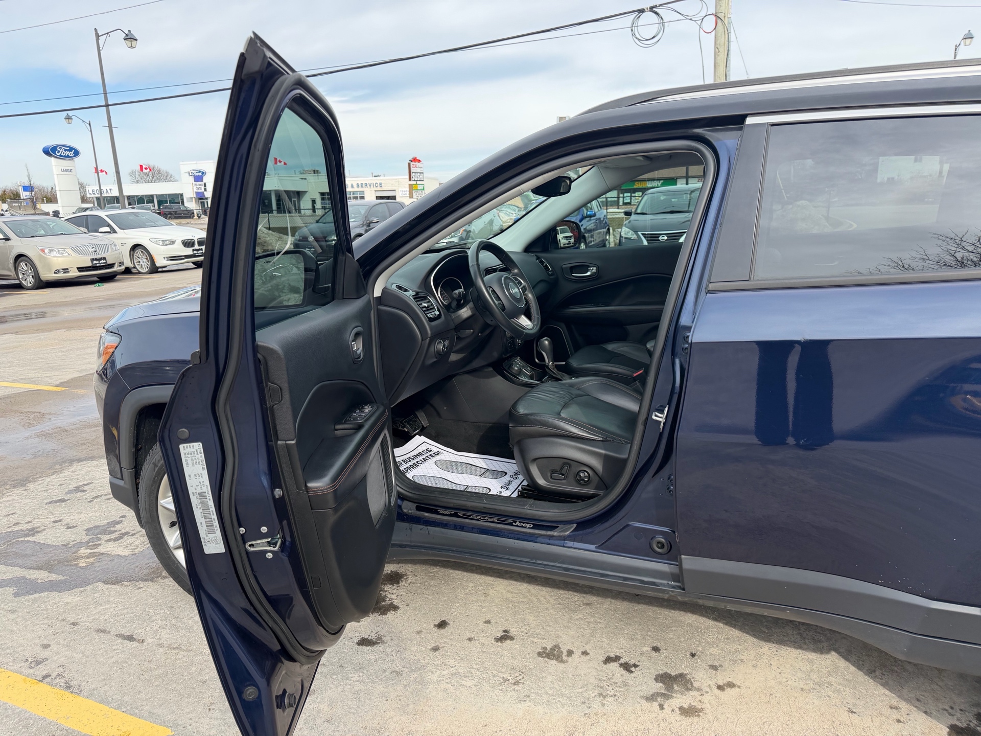 /carage/2018-Jeep-Compass-07721022581693693.jpg
