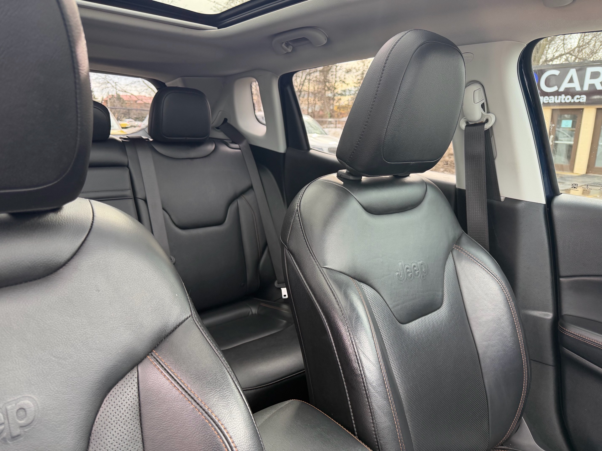 /carage/2018-Jeep-Compass-16355951443730432.jpg