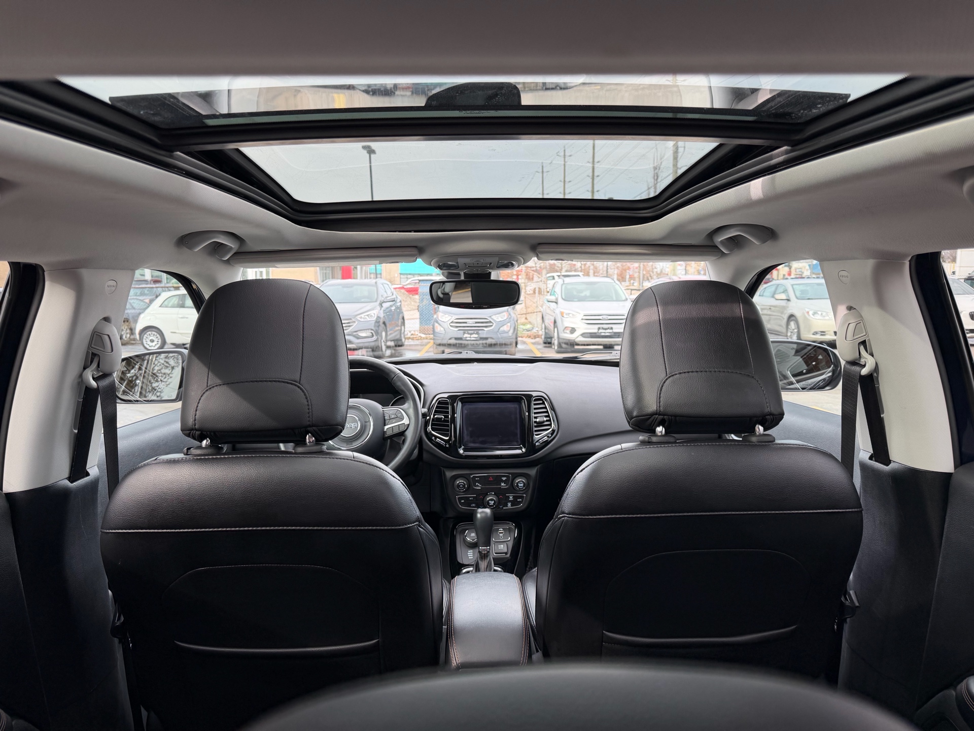 /carage/2018-Jeep-Compass-445408511924293.jpg