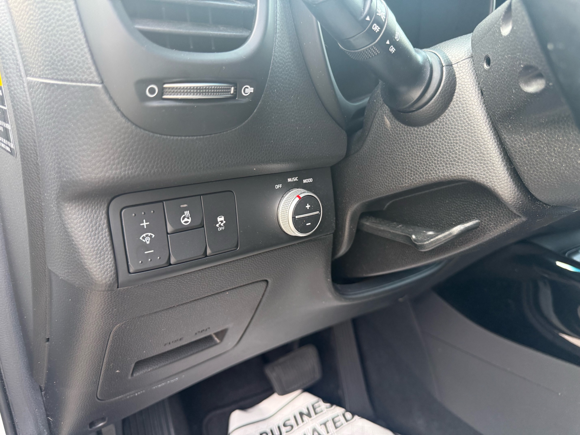 /carage/2018-Kia-Soul-15167677855828754.jpg