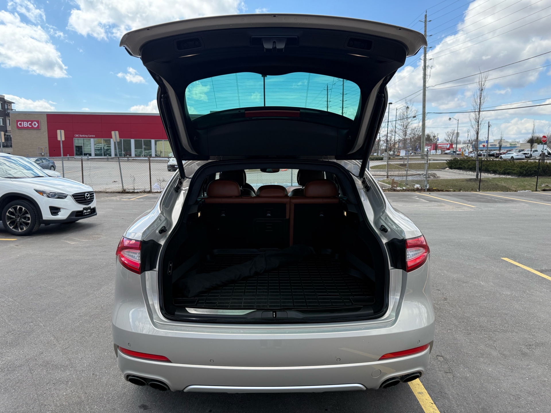 /carage/2018-Maserati-Levante-10378140064745933.jpg