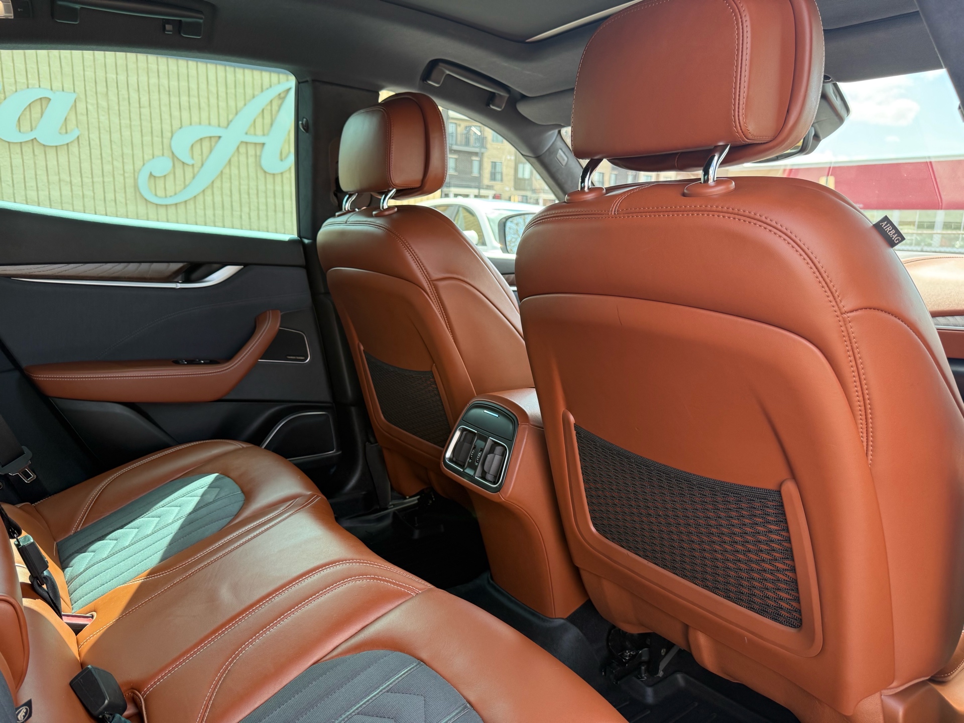 /carage/2018-Maserati-Levante-2908064364756402.jpg