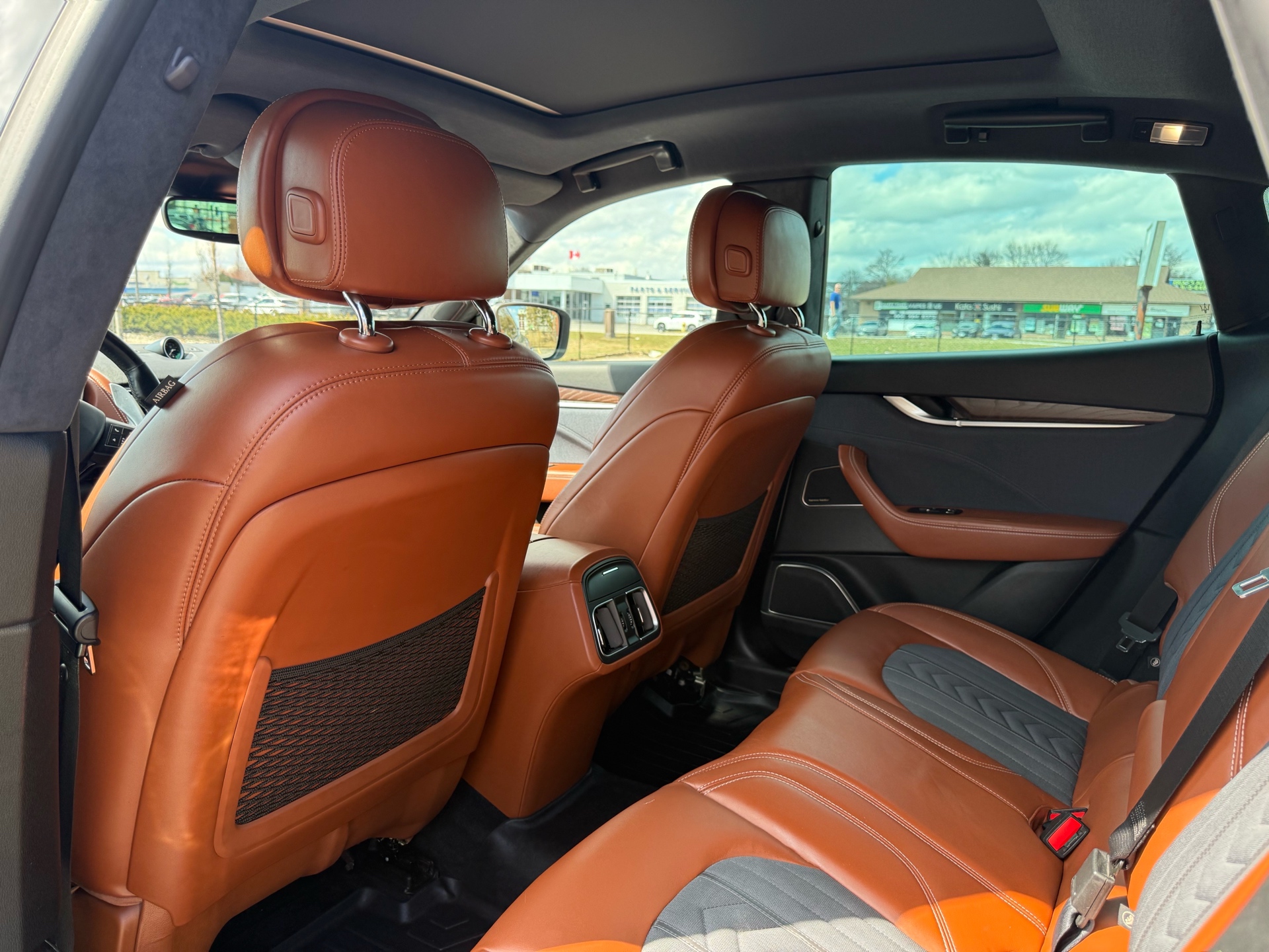 /carage/2018-Maserati-Levante-30751838258778874.jpg
