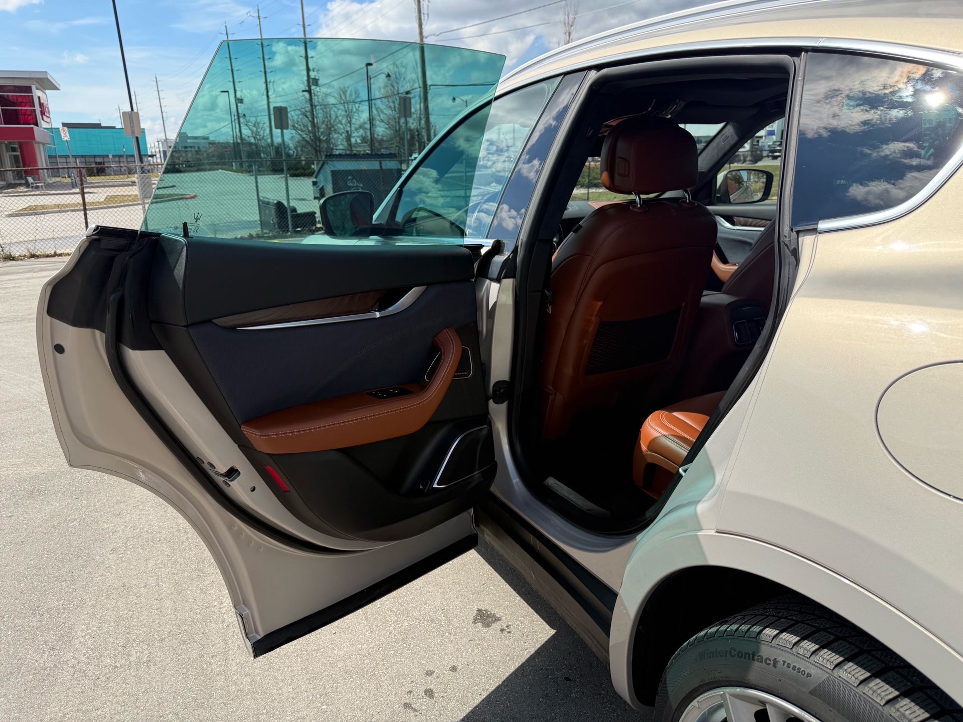 /carage/2018-Maserati-Levante-347693984828205.jpg