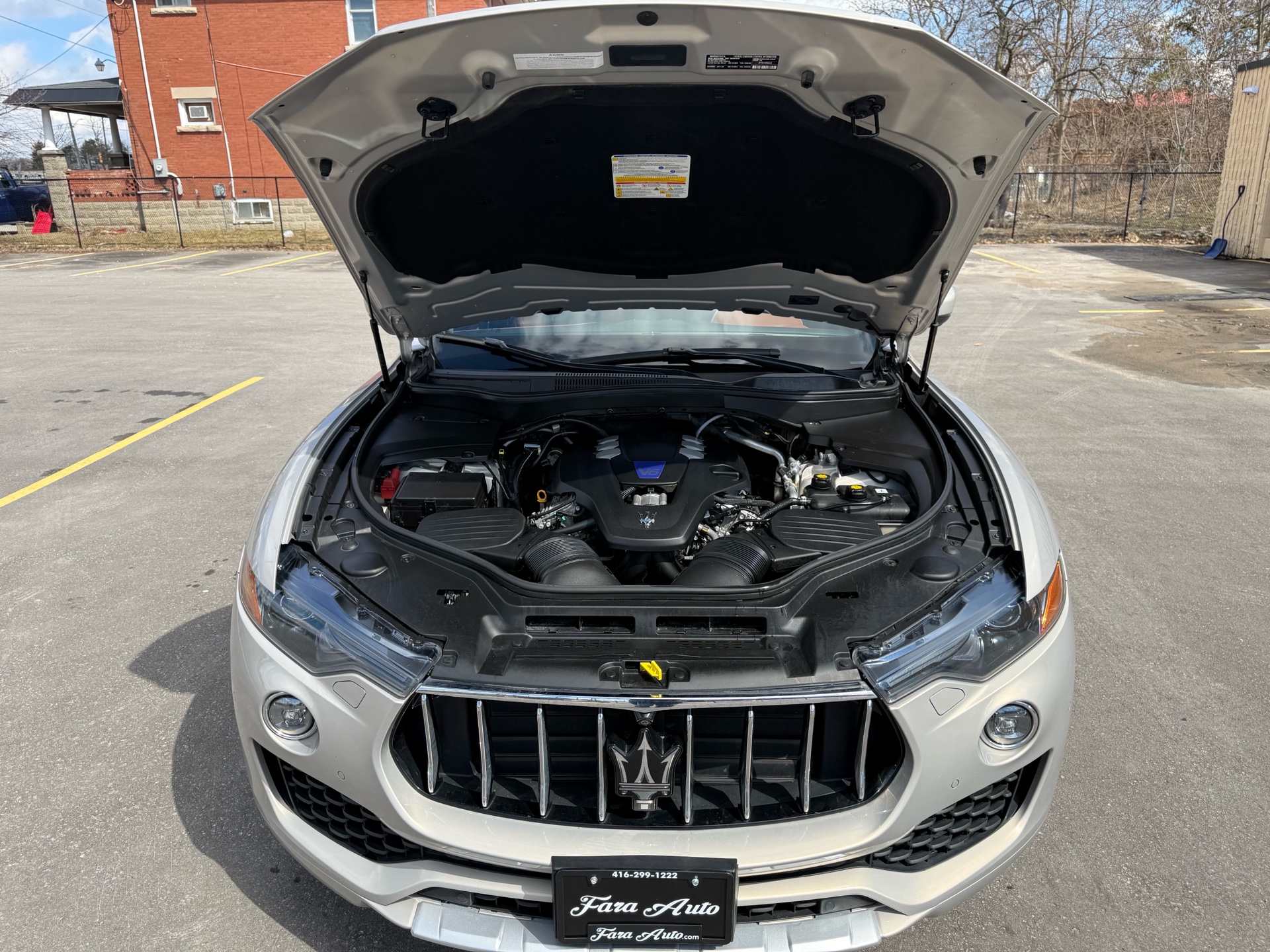 /carage/2018-Maserati-Levante-7135567500209541.jpg