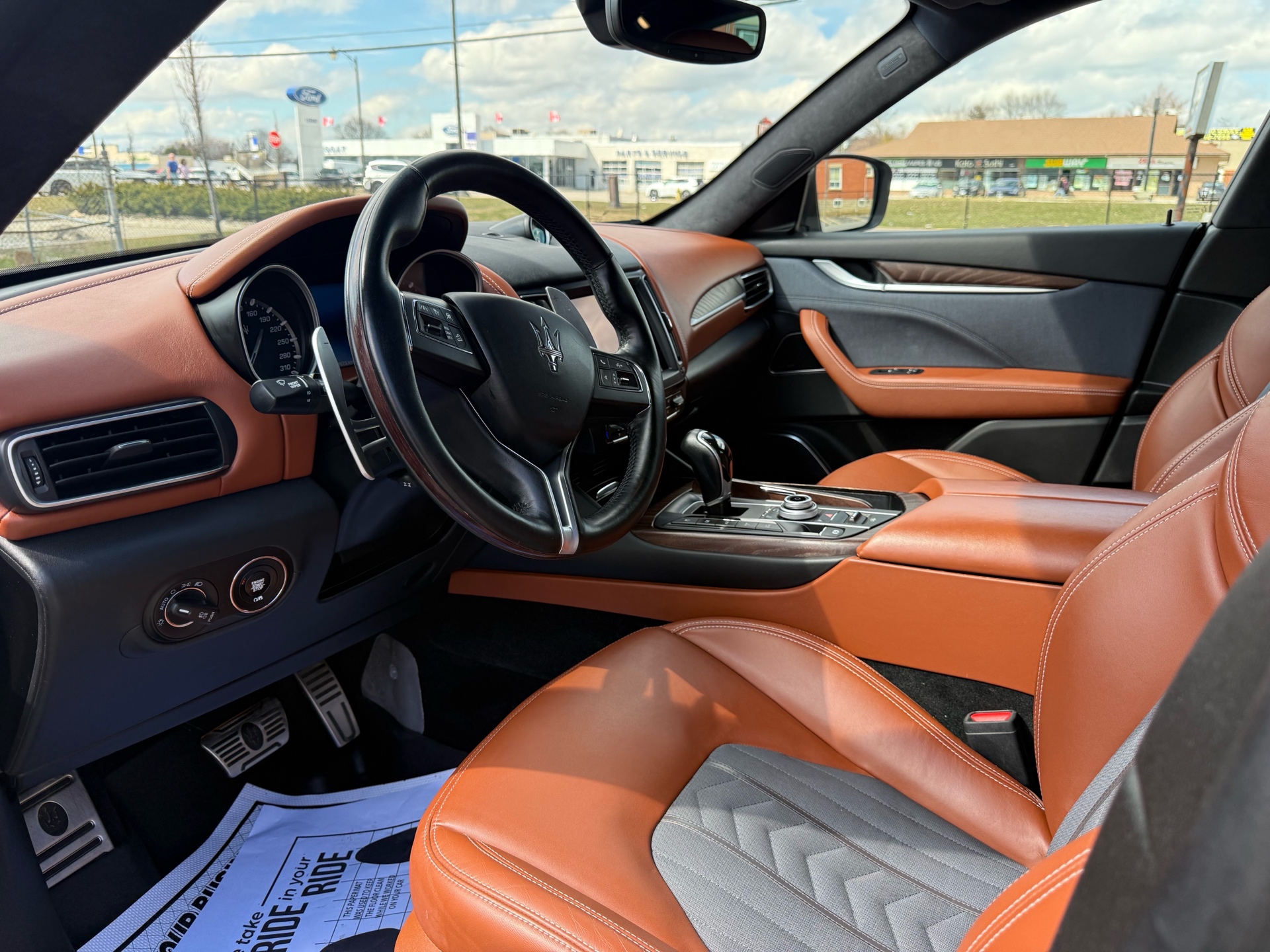 /carage/2018-Maserati-Levante-7258352892297757.jpg