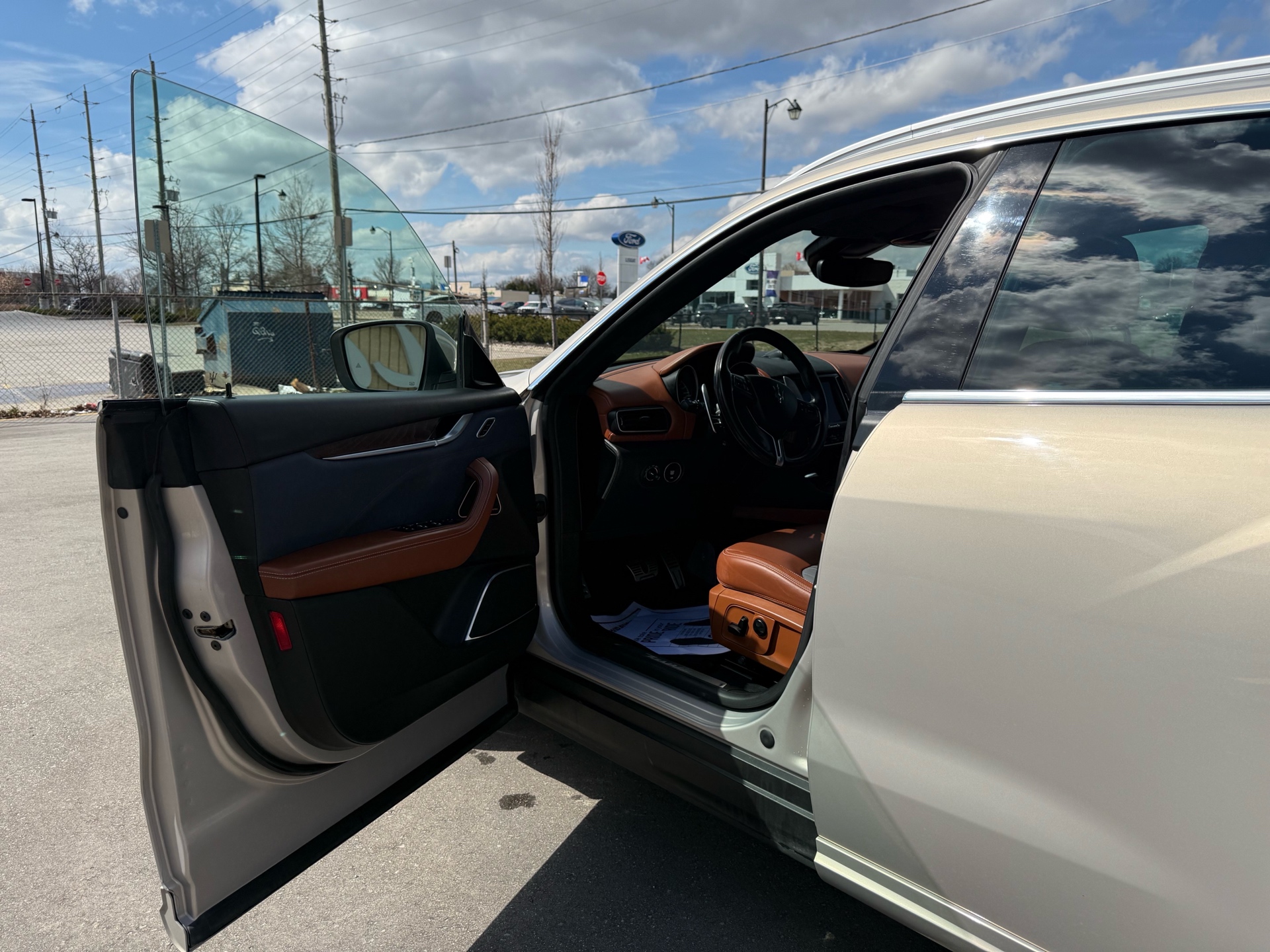/carage/2018-Maserati-Levante-976532080864305.jpg