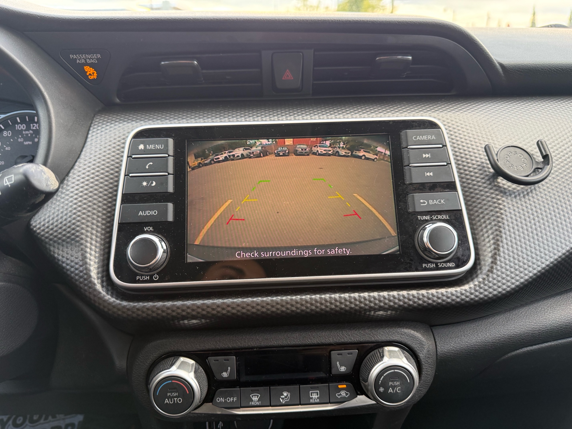 /carage/2018-Nissan-Kicks-11728111724020573.jpg