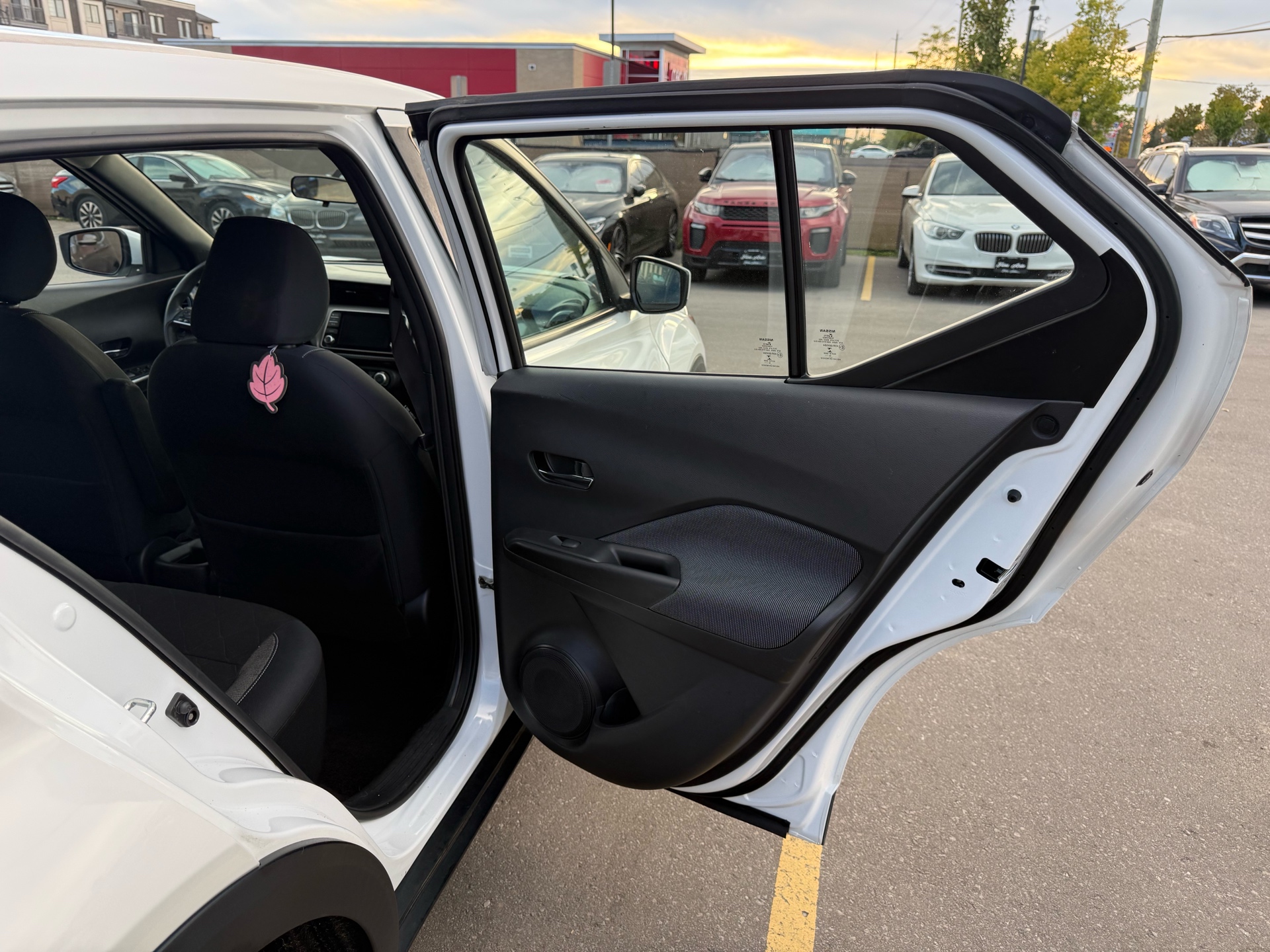 /carage/2018-Nissan-Kicks-6204106816111674.jpg