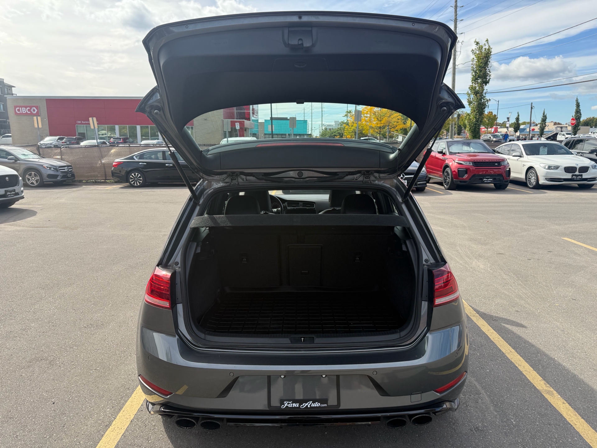 /carage/2018-Volkswagen-GolfR-7158485809760788.jpg