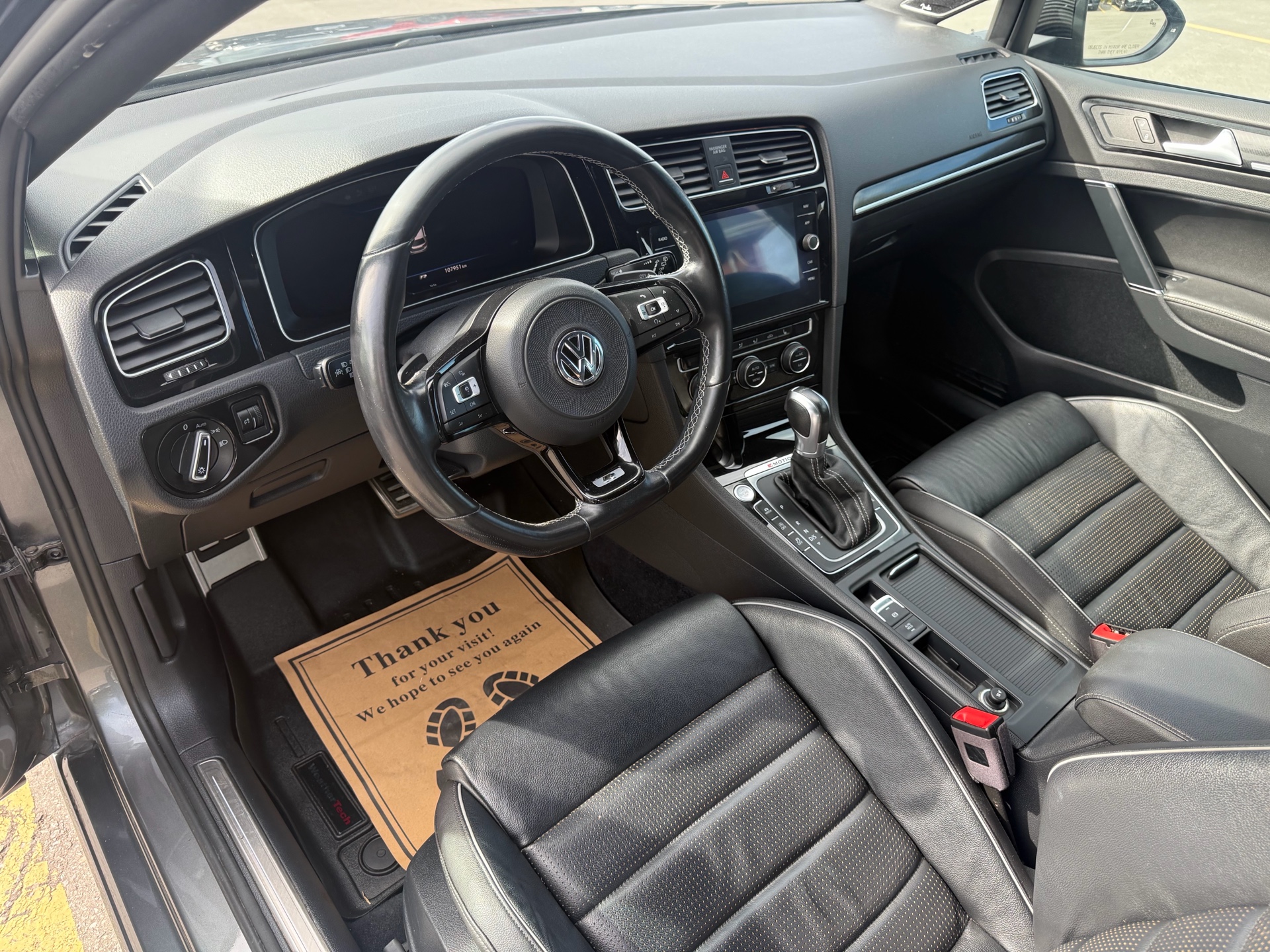 /carage/2018-Volkswagen-GolfR-8300221582375378.jpg