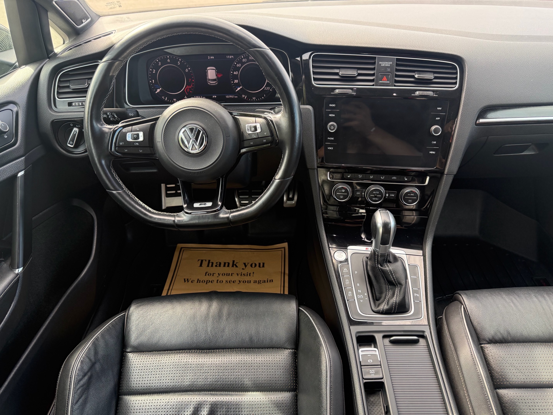 /carage/2018-Volkswagen-GolfR-9208833877720328.jpg