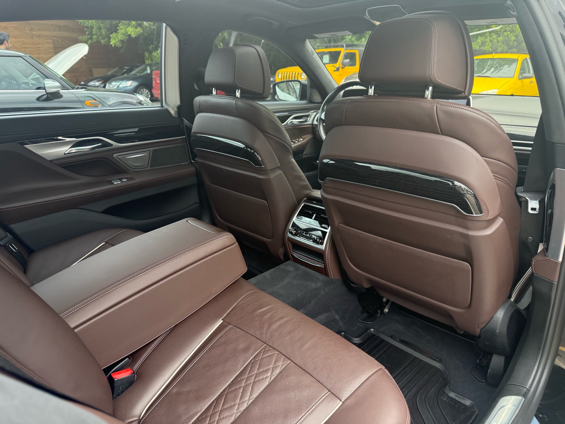 /carage/2019-BMW-7-Series-2235661078526281.jpg