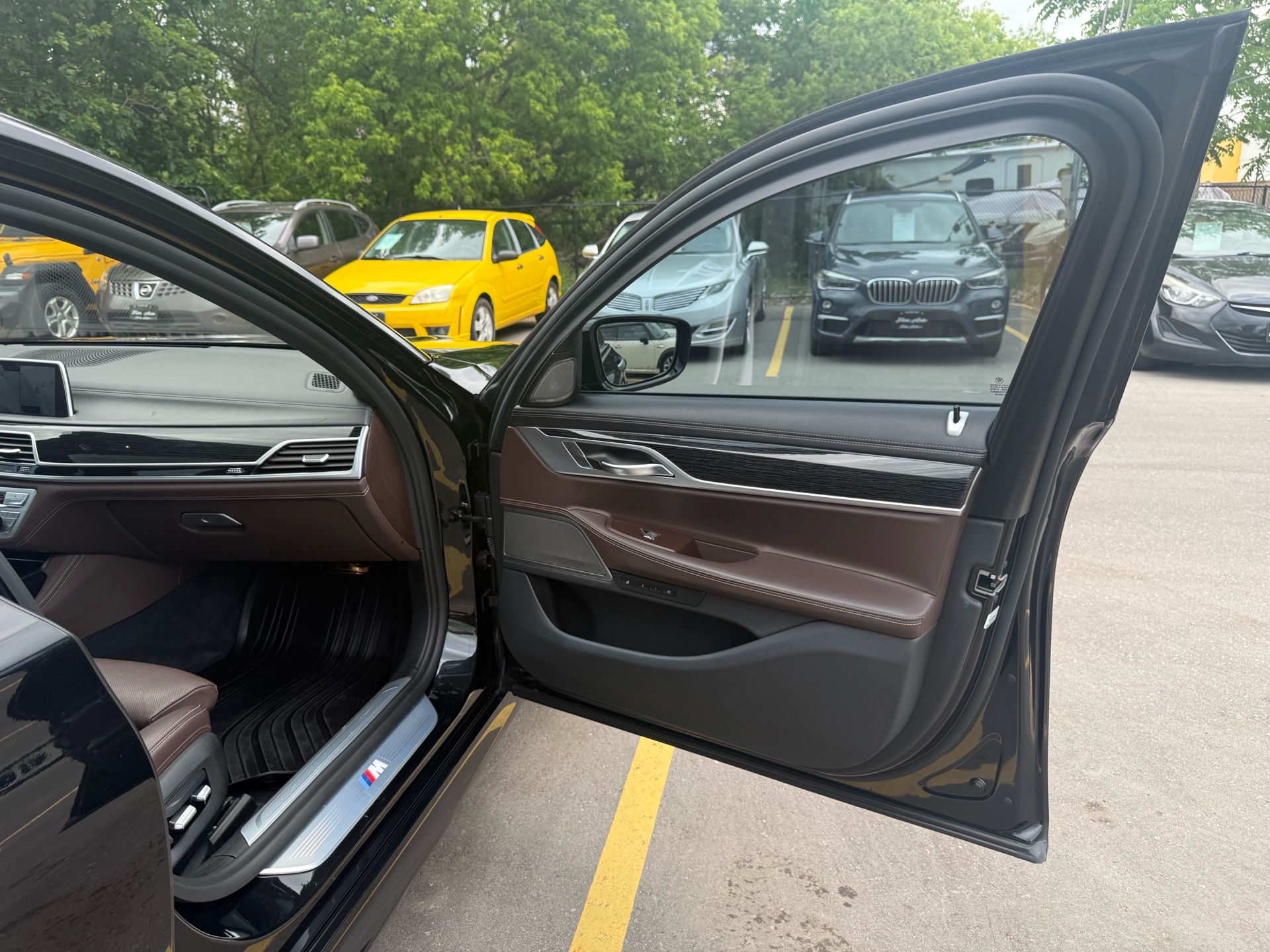 /carage/2019-BMW-7-Series-40018894896729185.jpg