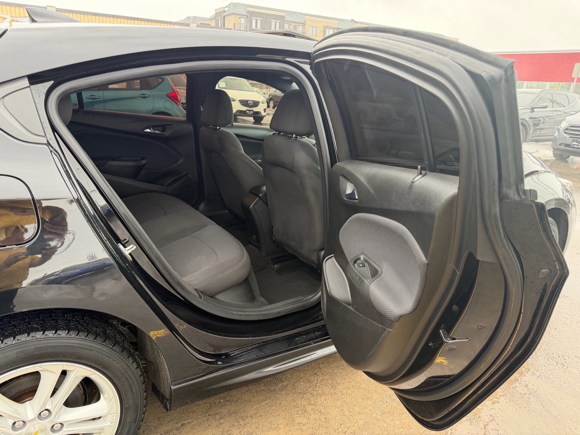 /carage/2019-Chevrolet-Cruze-1909221736840392.jpg