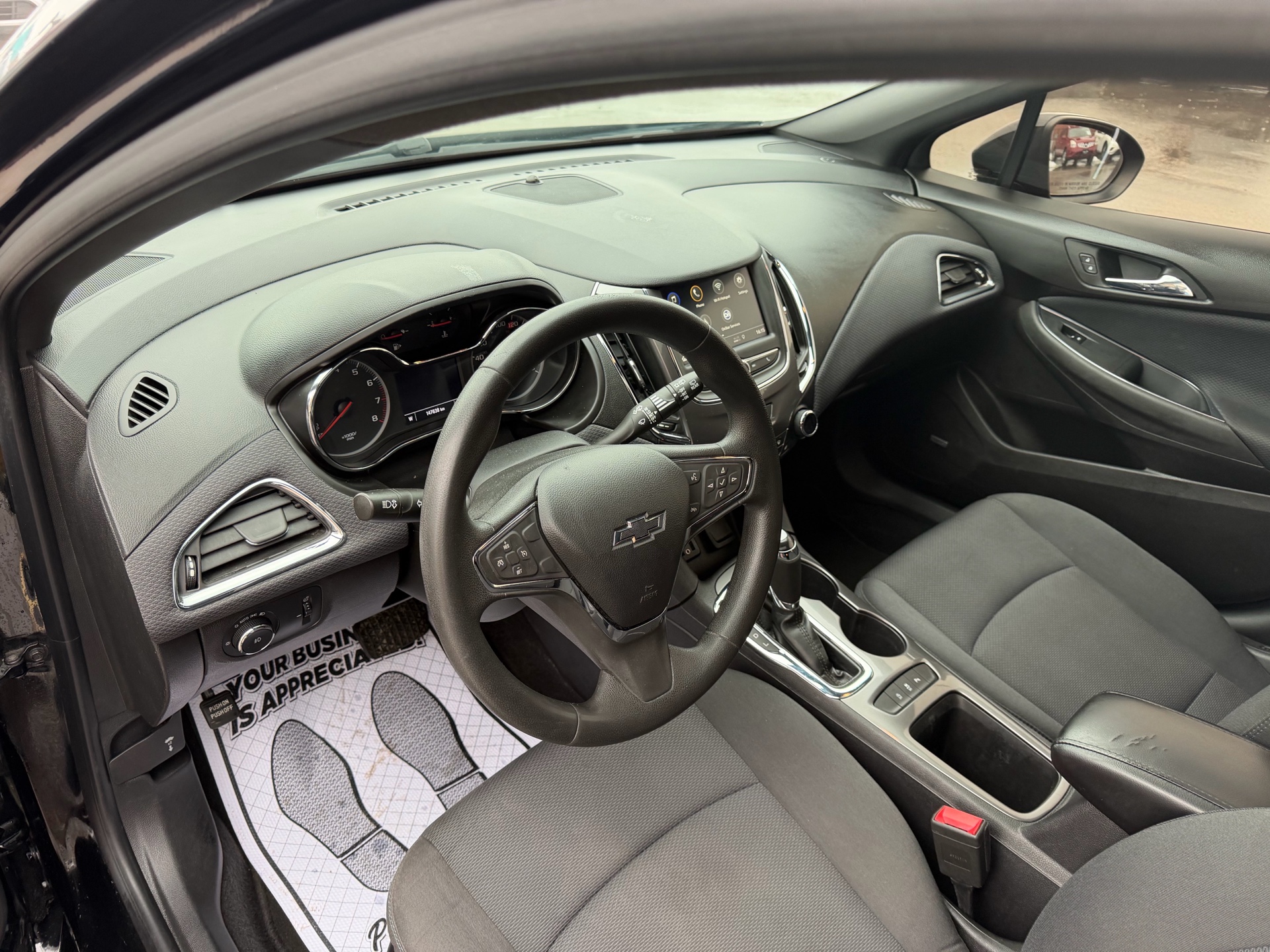 /carage/2019-Chevrolet-Cruze-20526576833551968.jpg