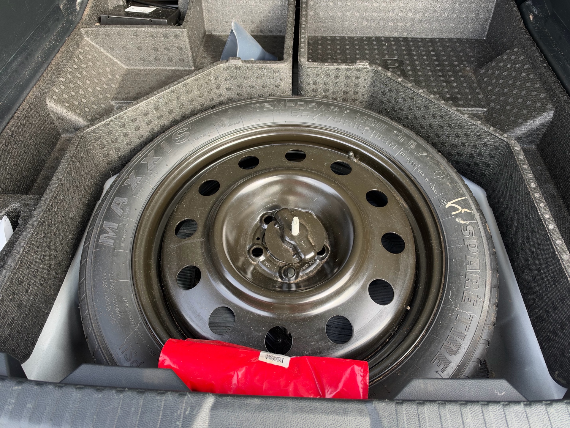 /carage/2019-Ford-Edge-05389876937260163.jpg