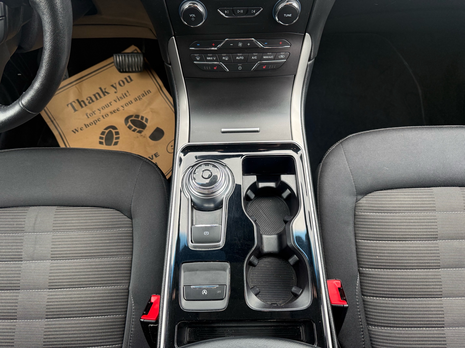 /carage/2019-Ford-Edge-09927853006991105.jpg