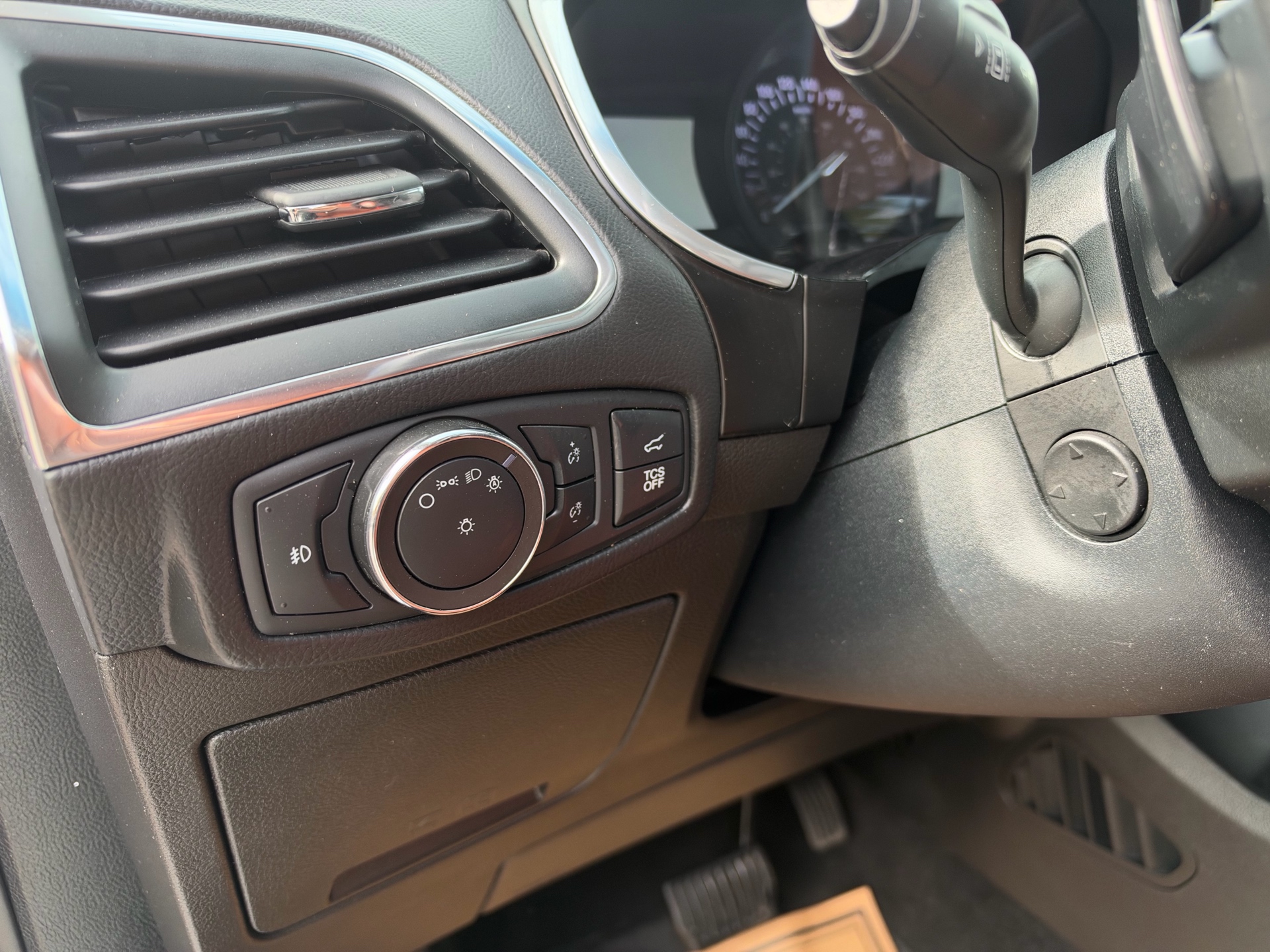 /carage/2019-Ford-Edge-4415166148471308.jpg