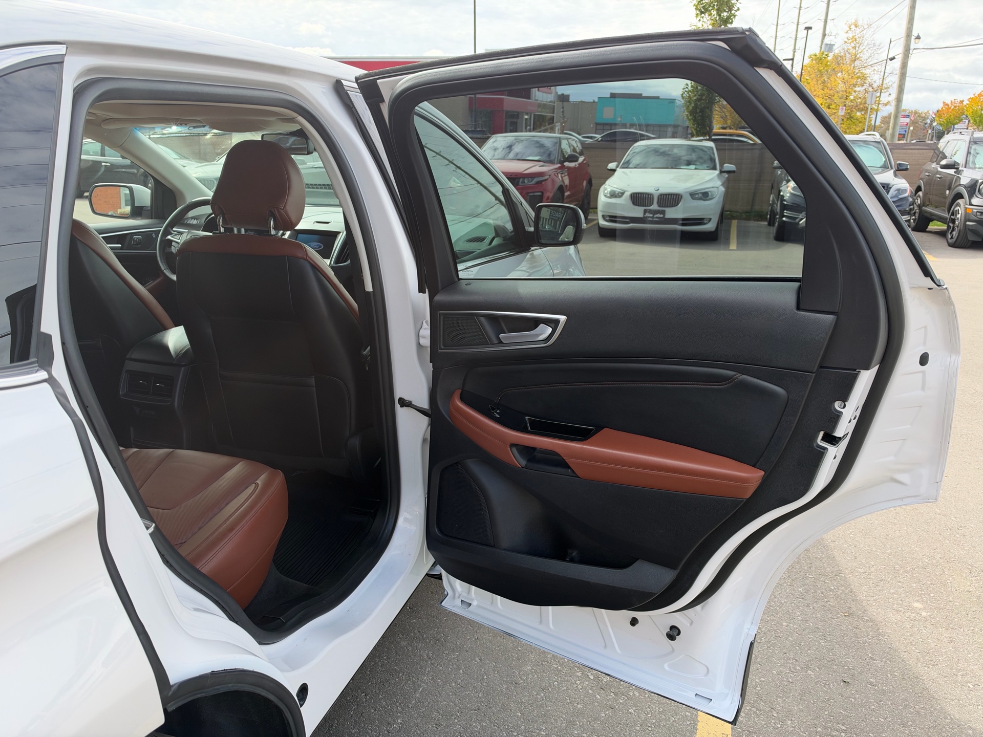 /carage/2019-Ford-Edge-6438657328805766.jpg