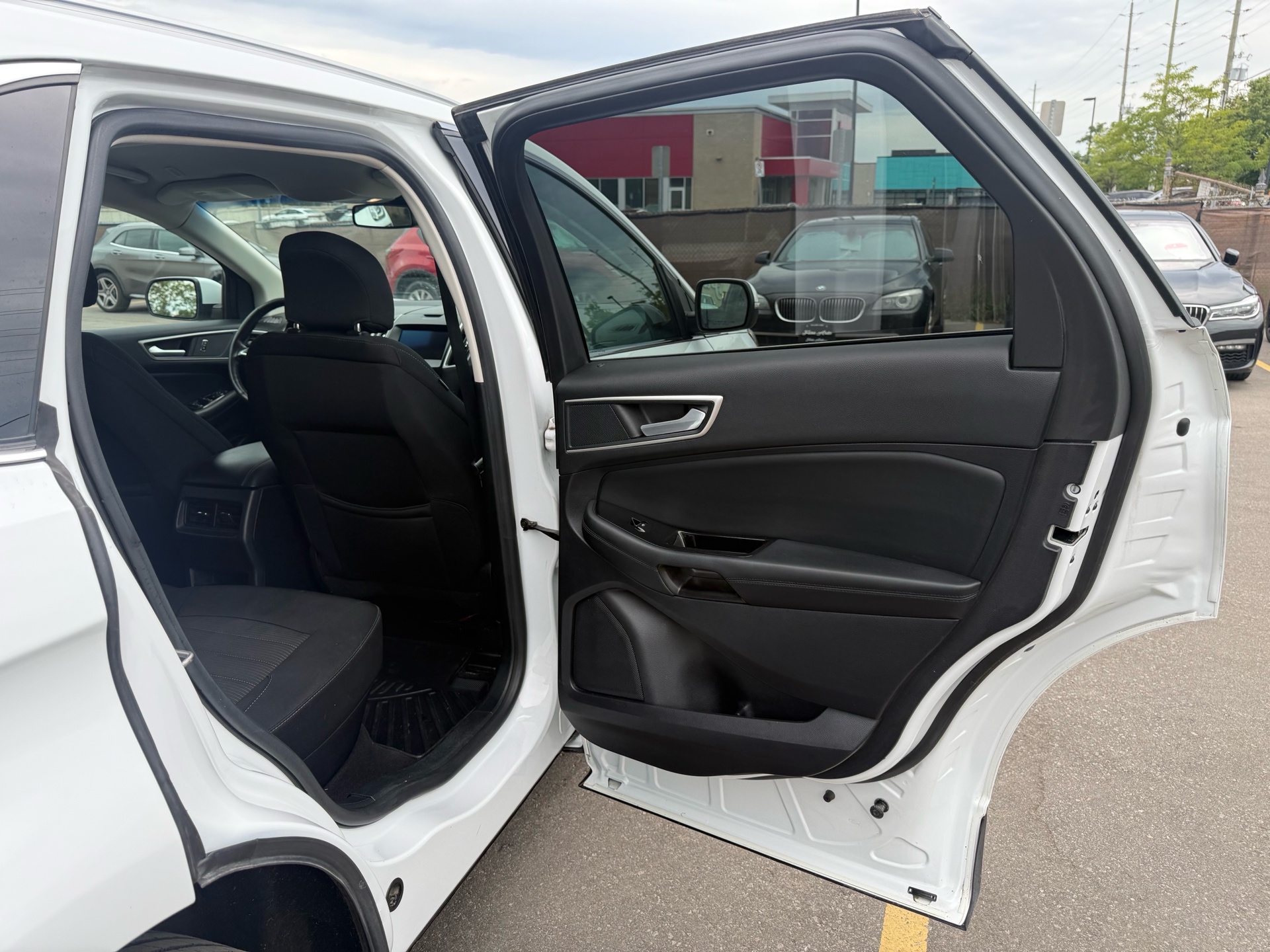 /carage/2019-Ford-Edge-7831902912658331.jpg