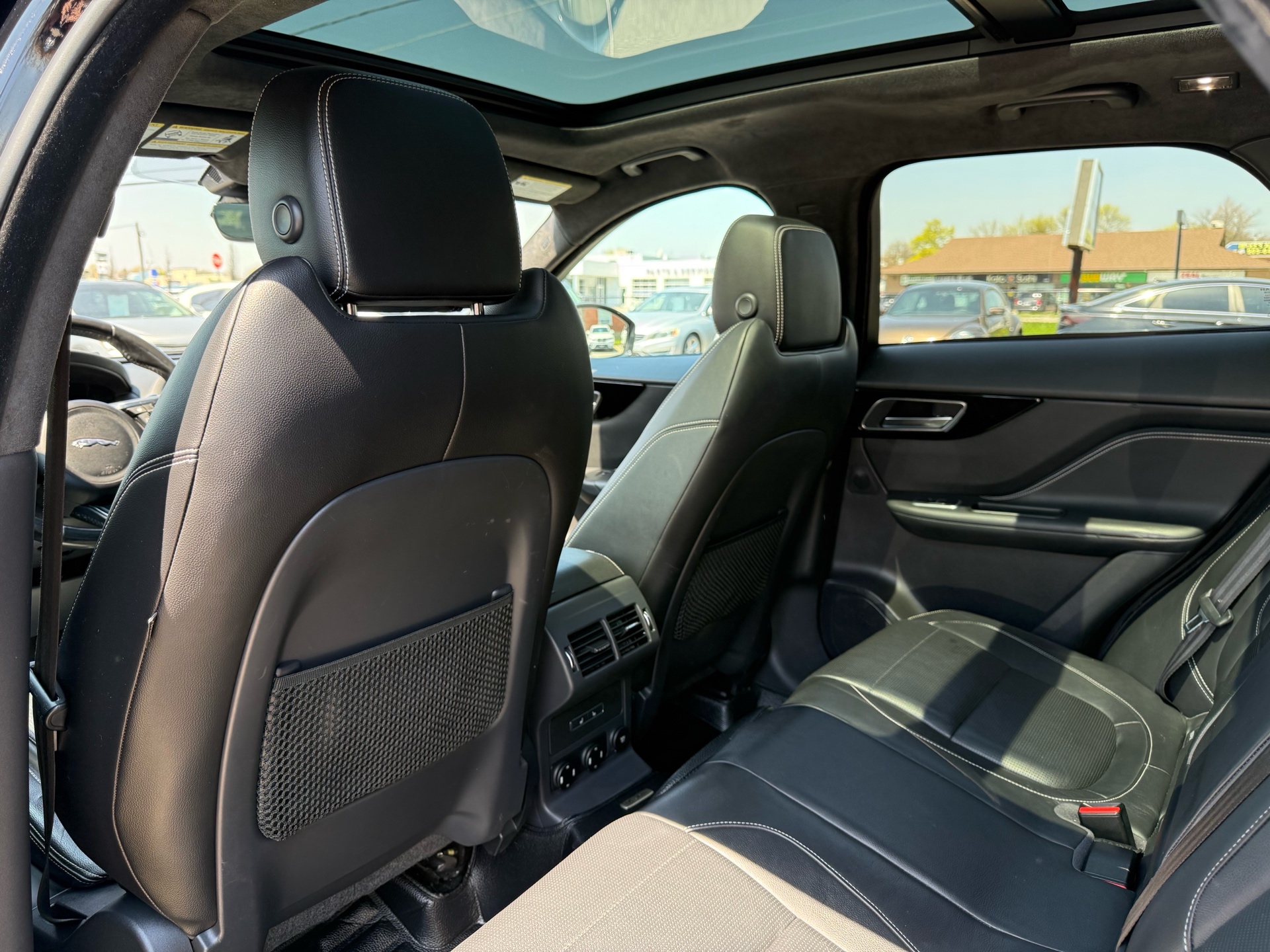 /carage/2019-Jaguar-F-PACE-12947840053197246.jpg