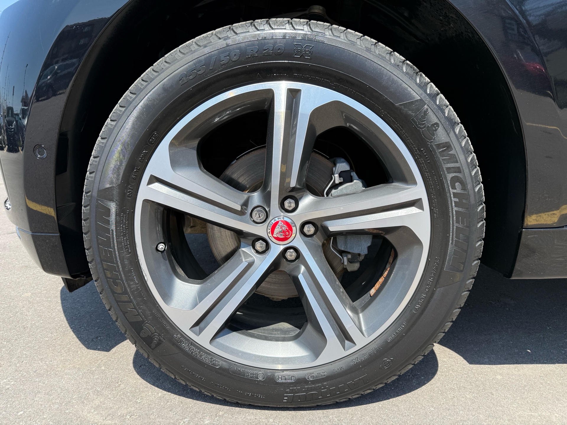 /carage/2019-Jaguar-F-PACE-18806586718854845.jpg