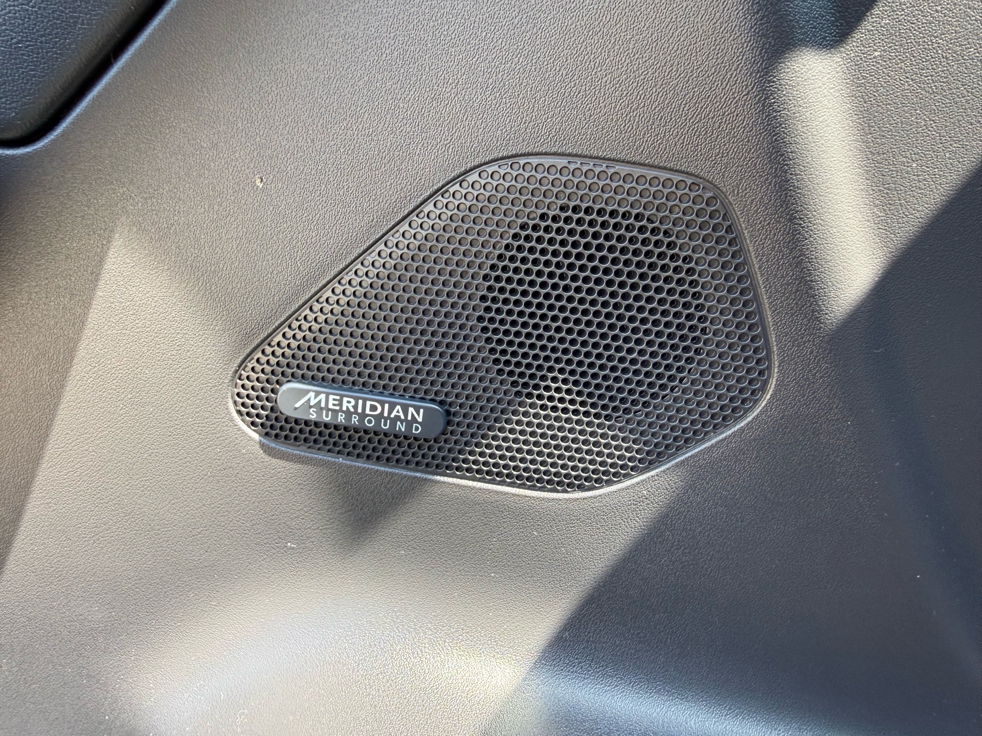 /carage/2019-Jaguar-F-PACE-40917902085436.jpg