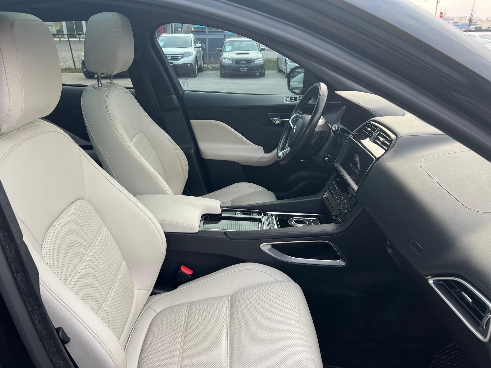 /carage/2019-Jaguar-F-PACE-6644571419651313.jpg