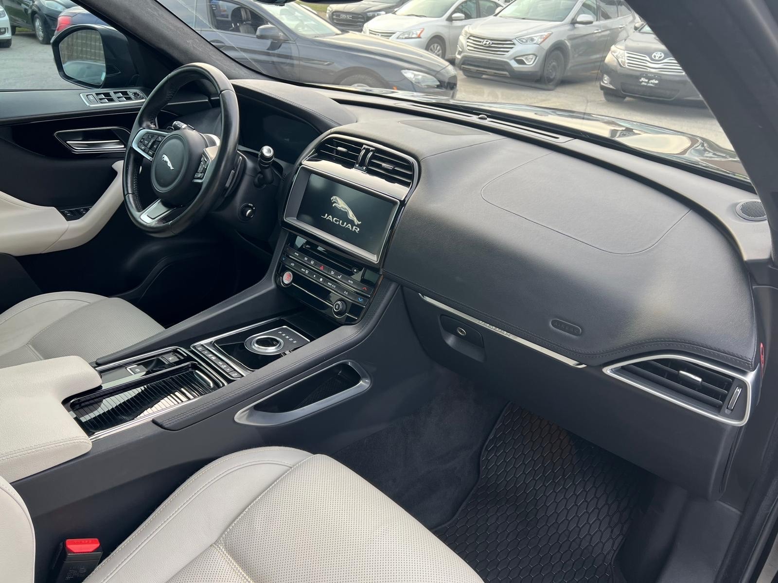 /carage/2019-Jaguar-F-PACE-6906475795541198.jpg